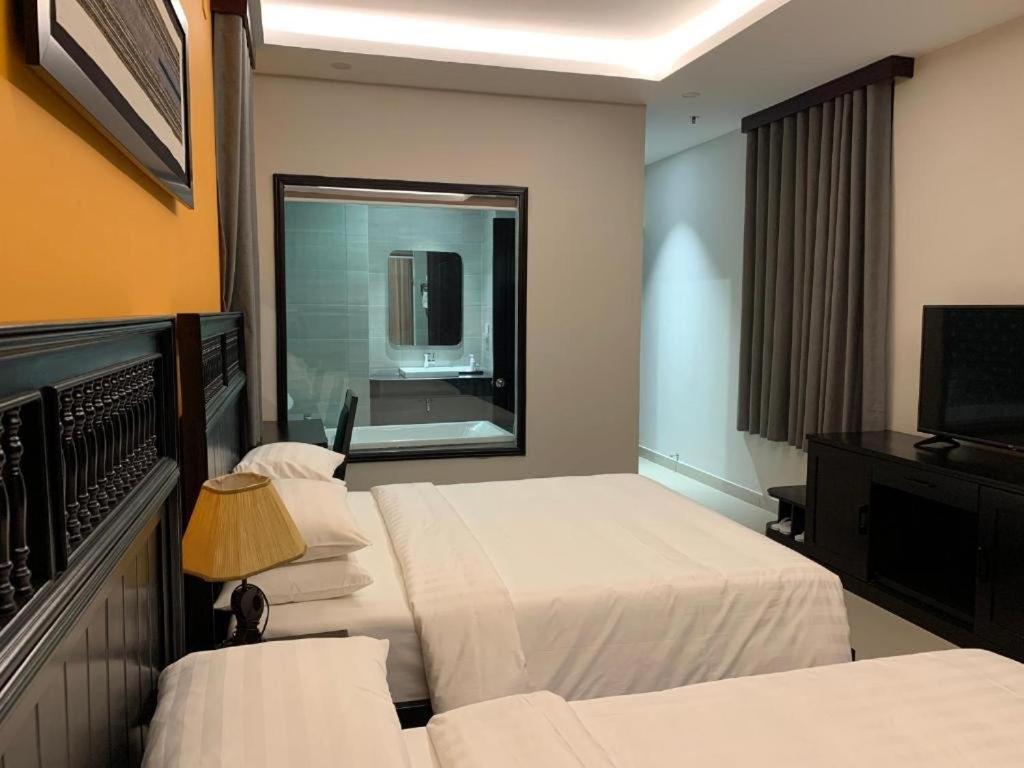 Ohana Hotel - Near Bitexco - Luxe Familiekamer
