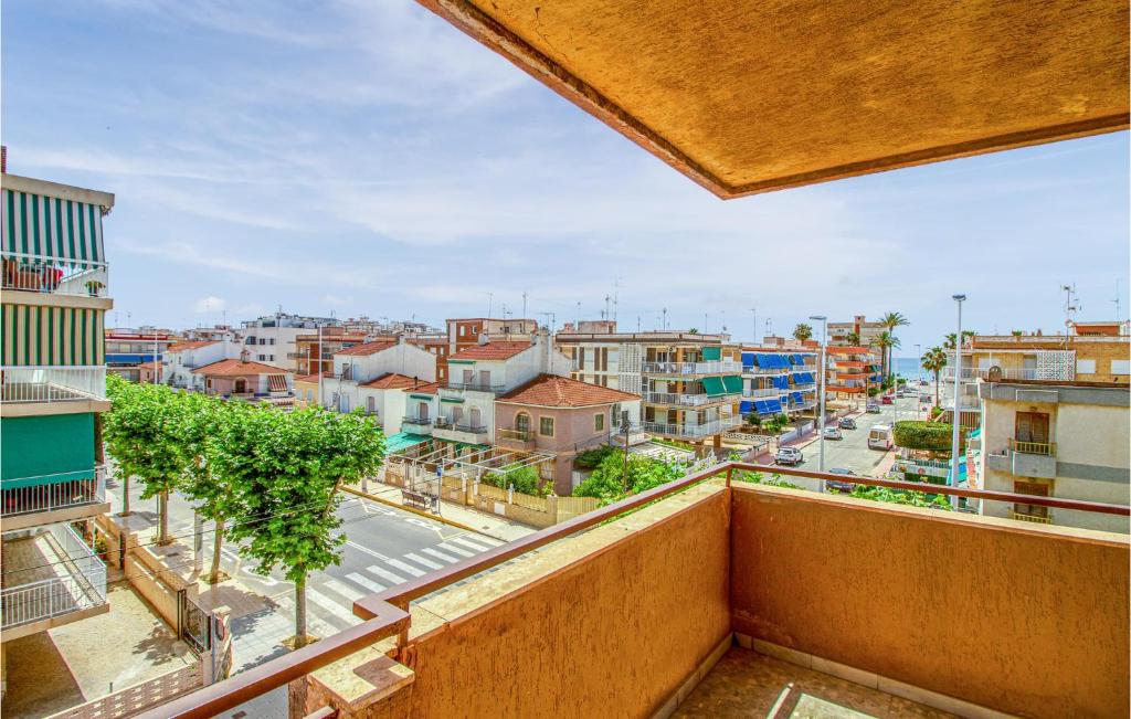 d'un balcon avec vue sur la ville. dans l'établissement Amazing Apartment In Santa Pola With Wifi, à Santa Pola