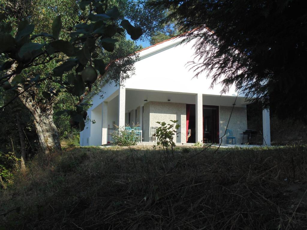O edifcio onde a casa de hspedes est situado