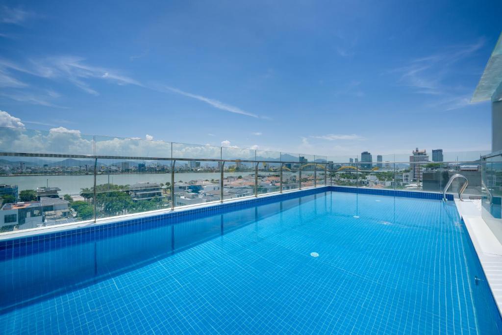 Bazén v ubytování Santori Hotel And Spa nebo v jeho okolí