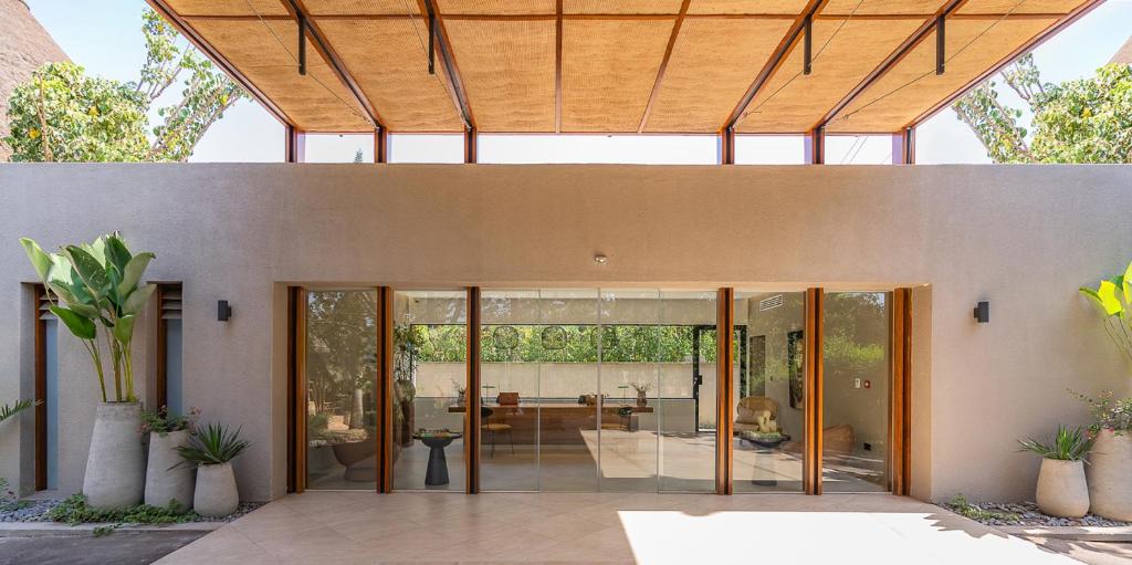 Gallery image of this property