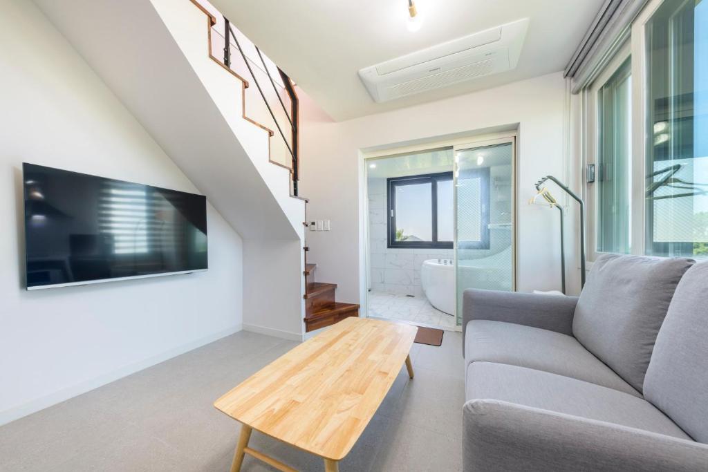 Liverpool & Spa - Twin/Double Room With Spa Access