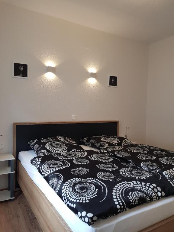 80 qm Apartment super zentral in Melsungen MwSt ausweisbar - Apartamento De Tres Dormitorios