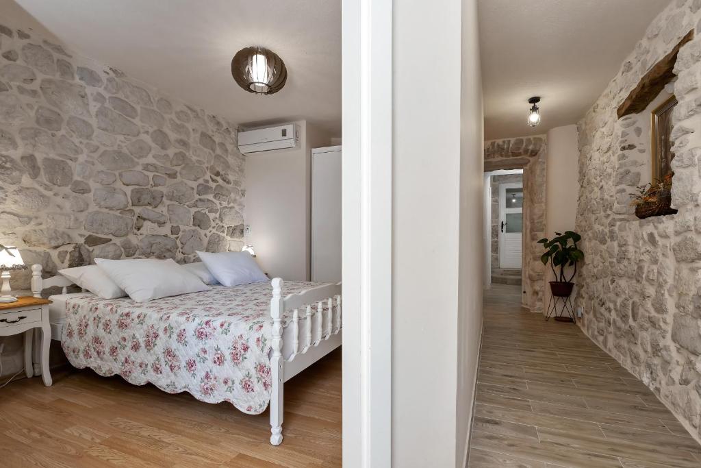 Posteľ alebo postele v izbe v ubytovaní Holiday House Nede