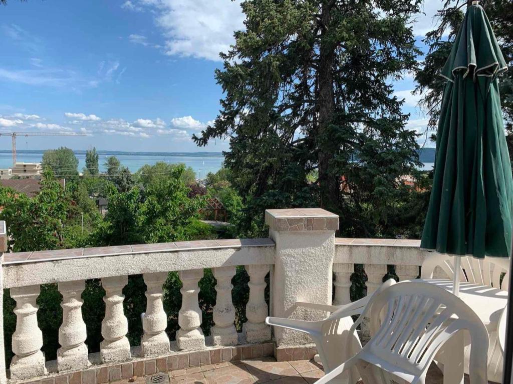 Balkon lub taras w obiekcie Edit Villa
