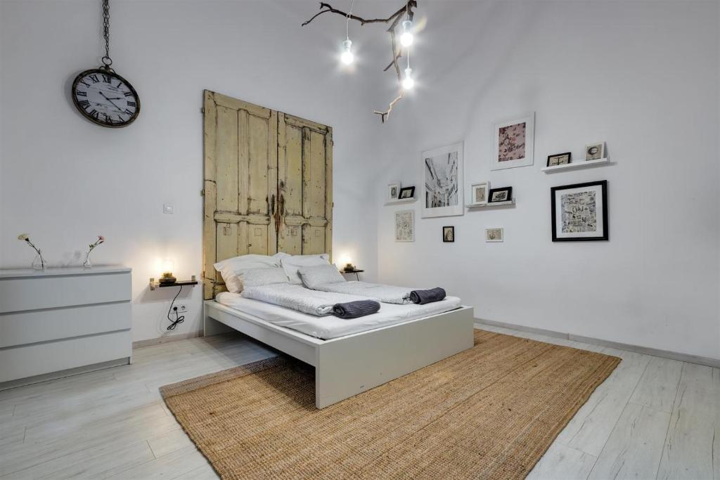 Timber Town Apartment 1065 Budapest, Révay utca 8. kép - 1