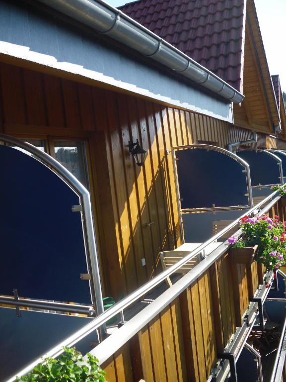Landgasthof 'Zur Quelle' - Driepersoonskamer Met Balkon