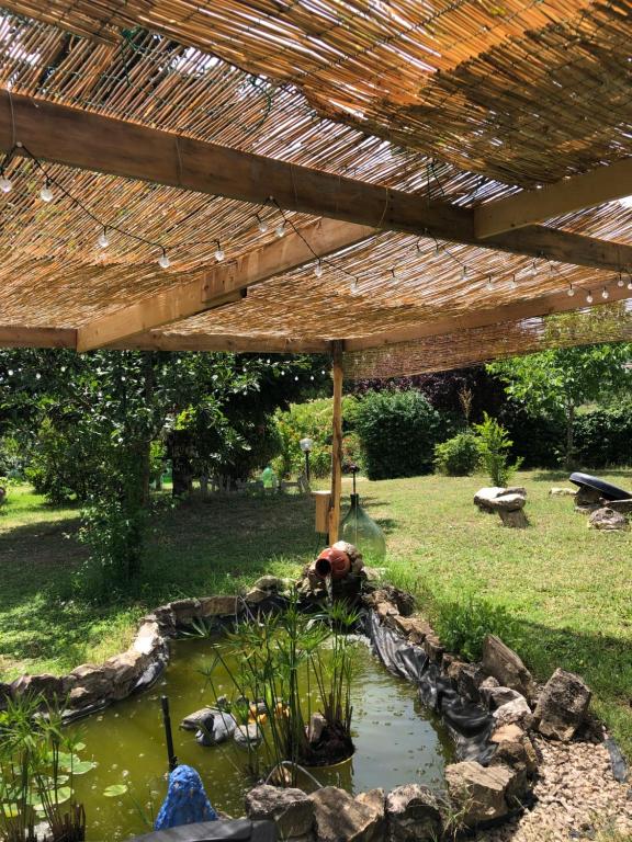Vonkajšia záhrada v ubytovaní Villa Cristal