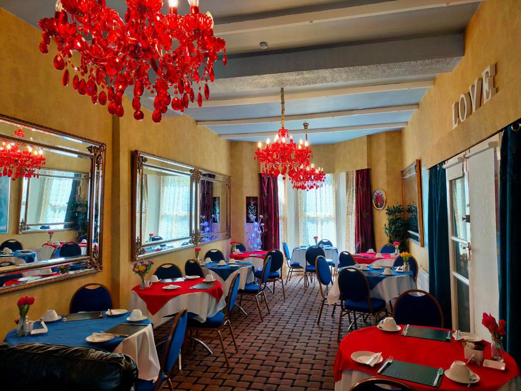 Hotel Babylon - Resim 9