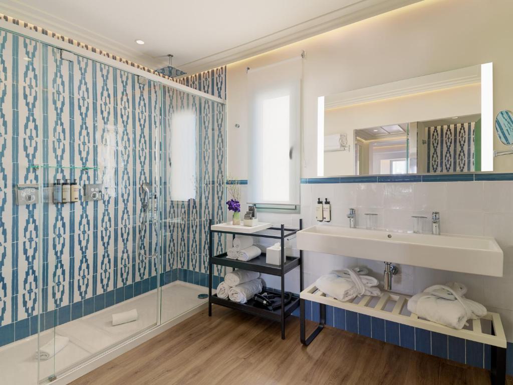 H10 Universitat - Resim 3