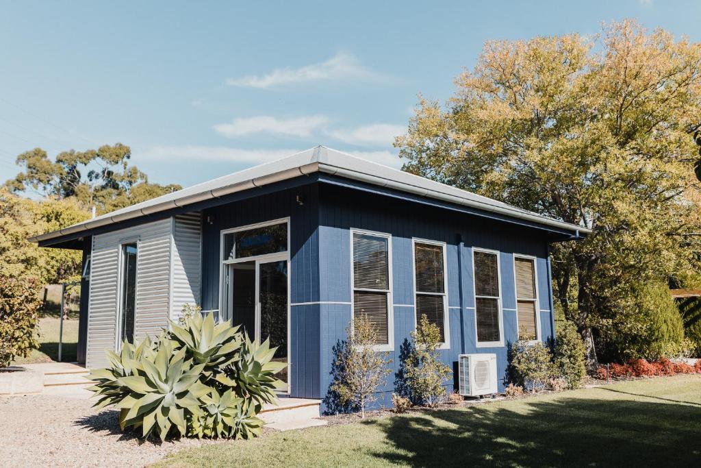 S T U D I O 22 Peaceful Retreat with Garden Views - Standaard Appartement