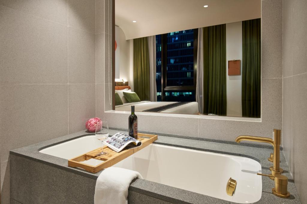 Phòng tắm tại Citadines Connect City Centre Singapore