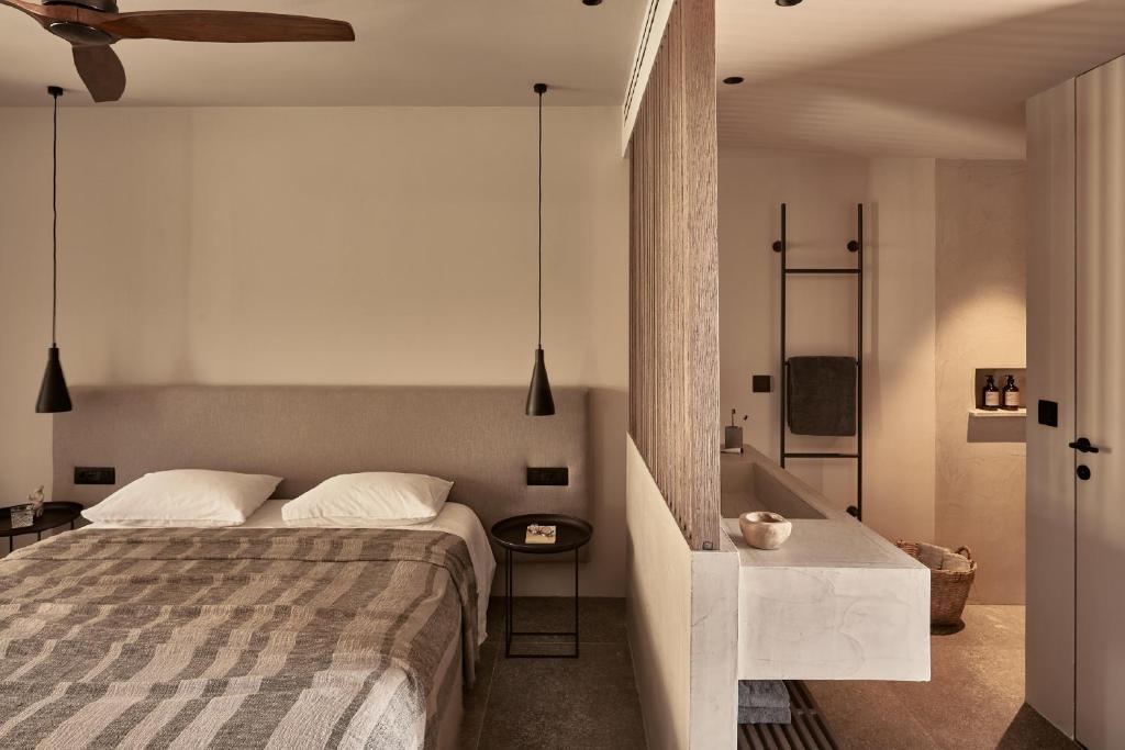 Theros All Suite Hotel - Adults Only - 2