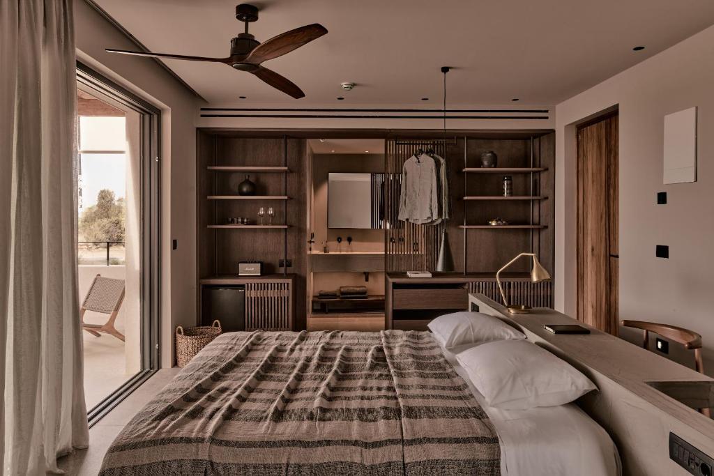 Theros All Suite Hotel - Adults Only - 16