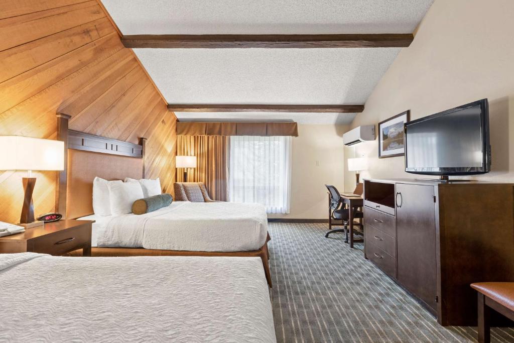 Best Western Plus Tree House photo