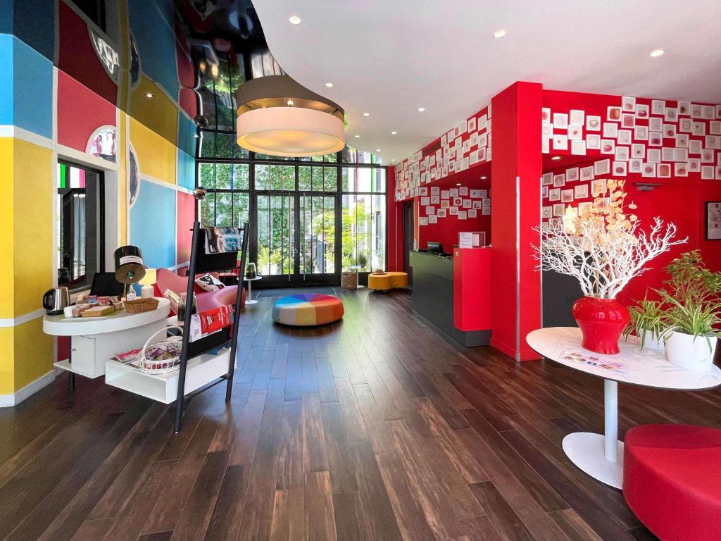 Posezení v ubytování ibis Styles Paris La Défense Courbevoie