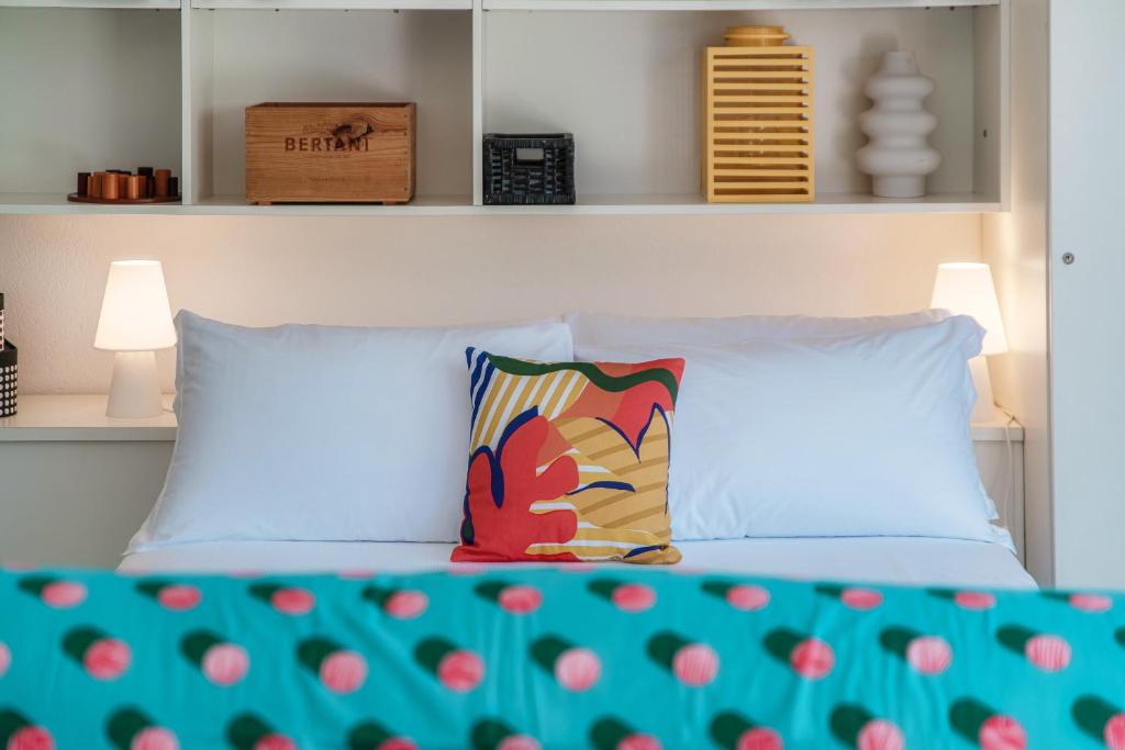 Panoramic Studio by Quokka 360 - open space apartment with terrace - Resim 10