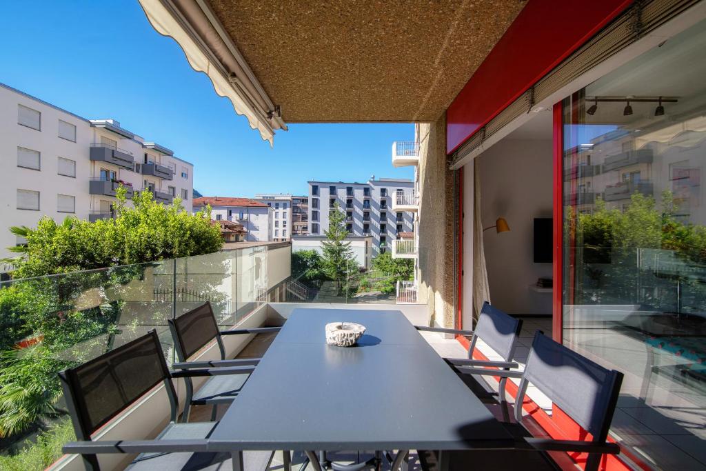 Panoramic Studio by Quokka 360 - open space apartment with terrace - Resim 27