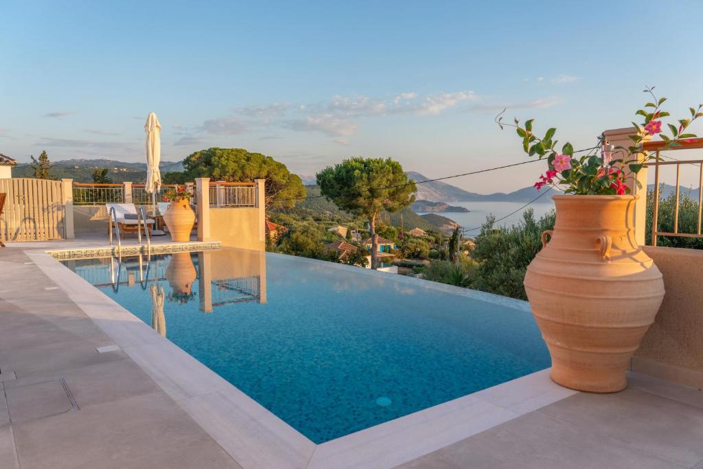 Πισίνα στο ή κοντά στο Pithari Sunset Villa