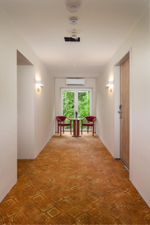 תמונה מהגלריה של Hotel Csillag Tokaj בטוקאי