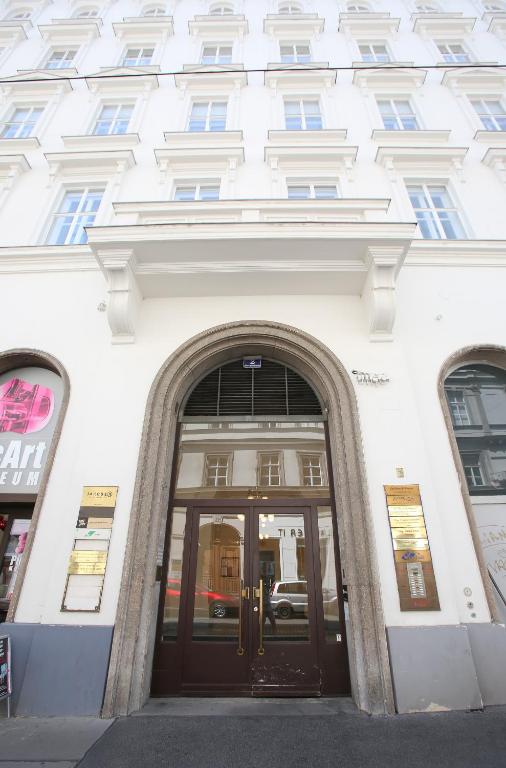 Apartments Vienna Opera - 12