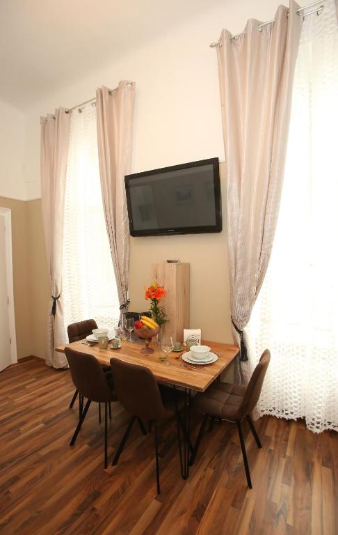 Apartments Vienna Opera - 8