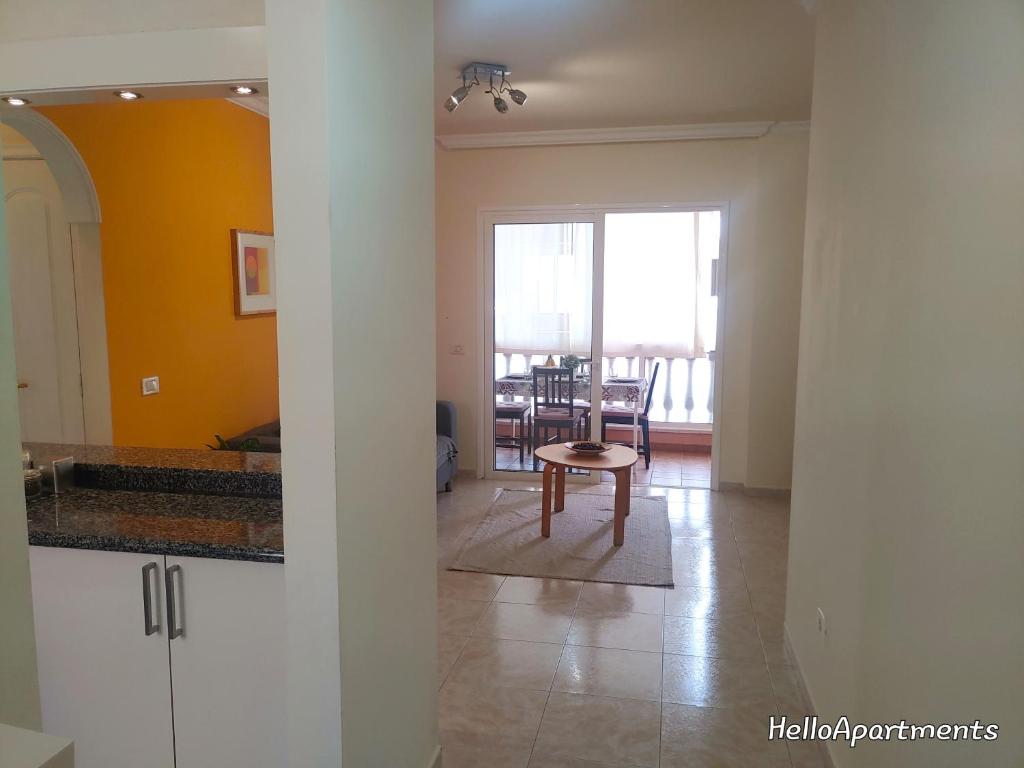 Kuchyň nebo kuchyňský kout v ubytování Sea Front Costa Sol by HelloApartments