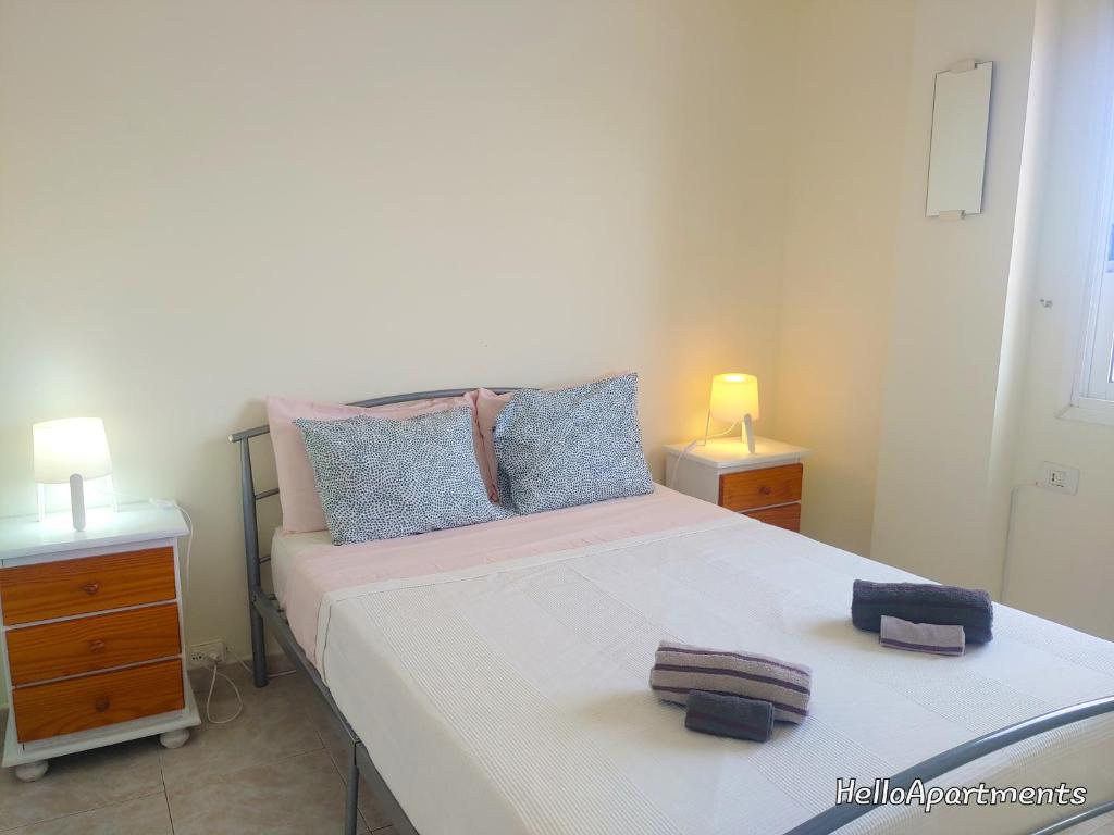 Postel nebo postele na pokoji v ubytování Sea Front Costa Sol by HelloApartments