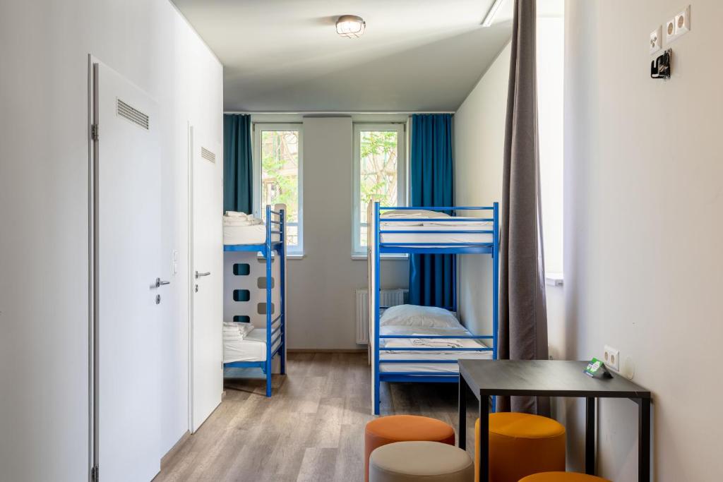 a&o Wien Hauptbahnhof - Resim 35