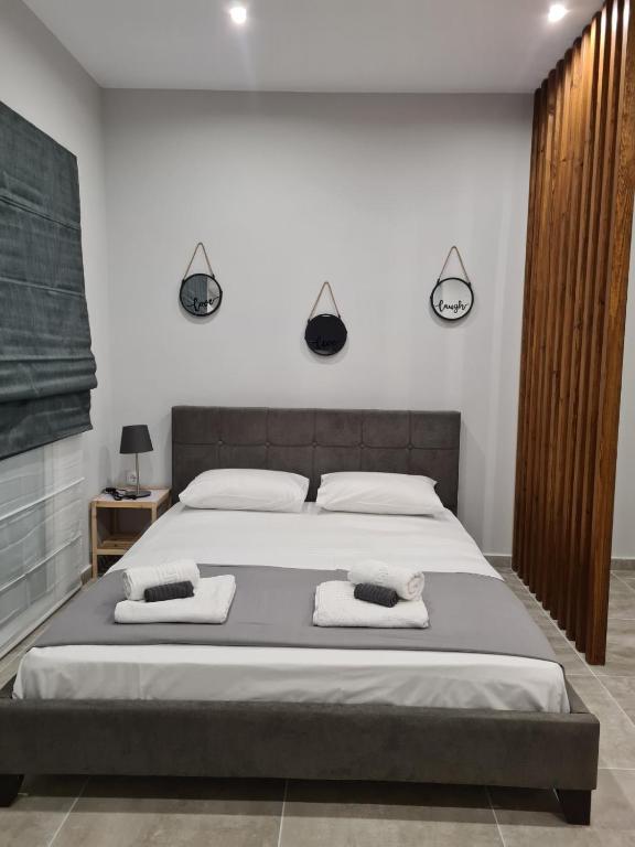 Zdjęcie z galerii obiektu Central Square apartment 2 w mieście Larisa
