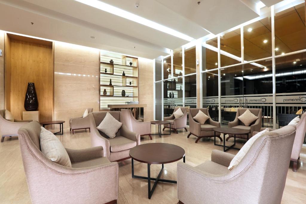 Posezení v ubytování Grand Tan Banjarmasin Hotel & Convention Center