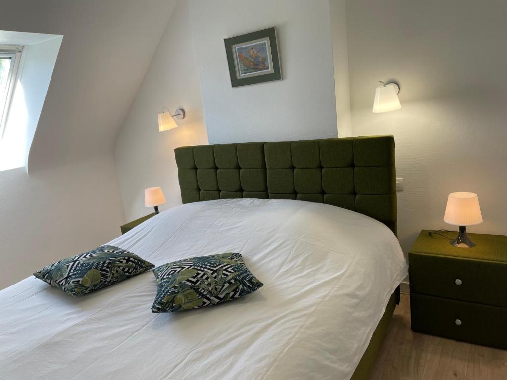 Postel nebo postele na pokoji v ubytování Gîte Maez 4 pers 29450 sizun