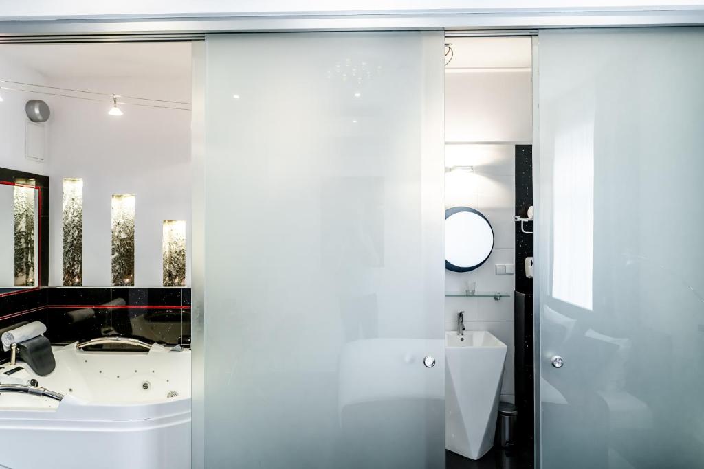 Komorowski Luxury Guest Rooms - Resim 43