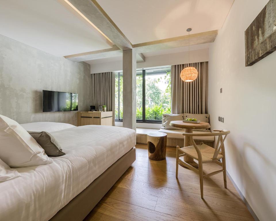 Ad Lib Hotel Bangkok - 8