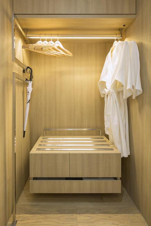 Ad Lib Hotel Bangkok - 10