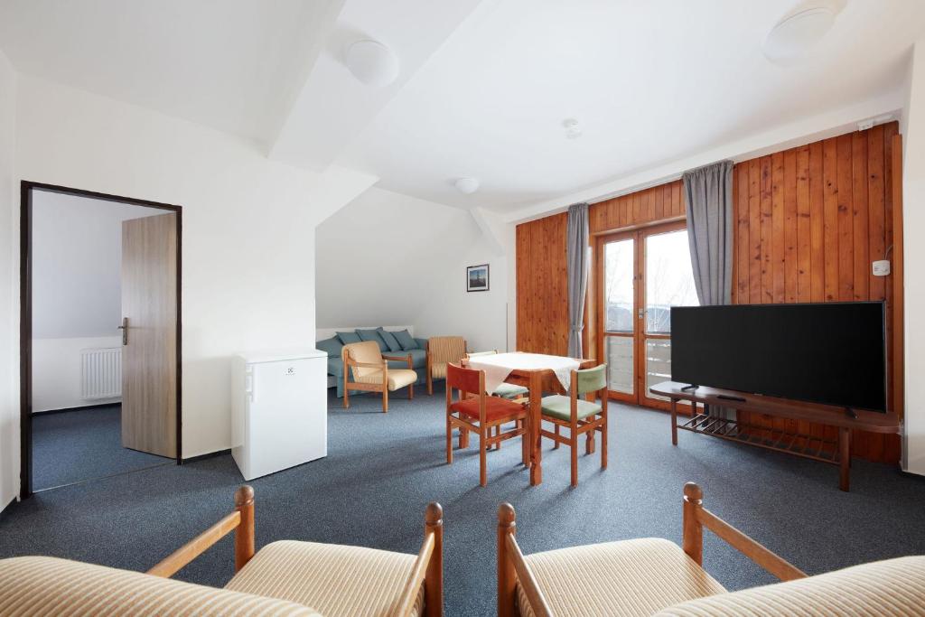 ProFamily Hotel TOP Benecko - 13