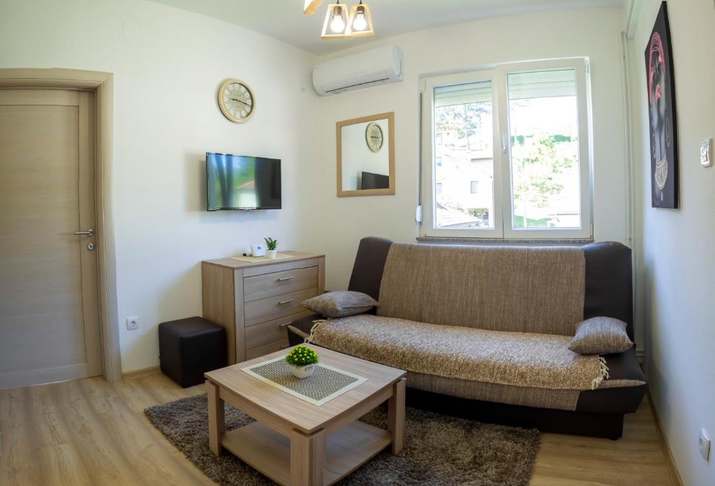 Posezení v ubytování JTP Apartmani Ivanjica