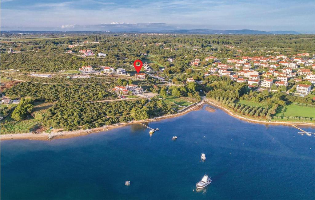 2 Bedroom Amazing Apartment In Medulin