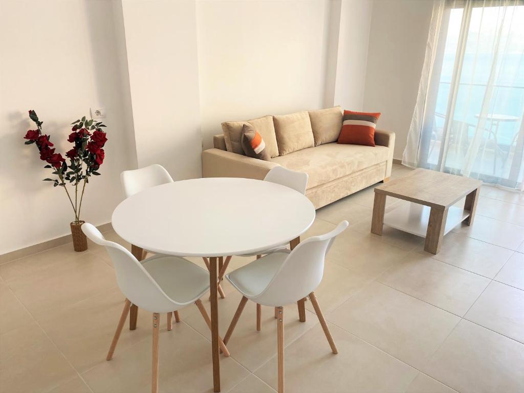 Sea view Apartment Elite2 - Image 9