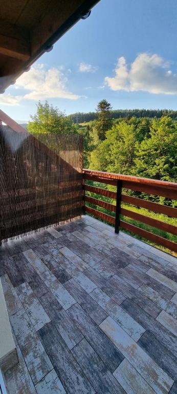 Balkón alebo terasa v ubytovaní Chatki Niwkii u Zbója Studio z antresolą