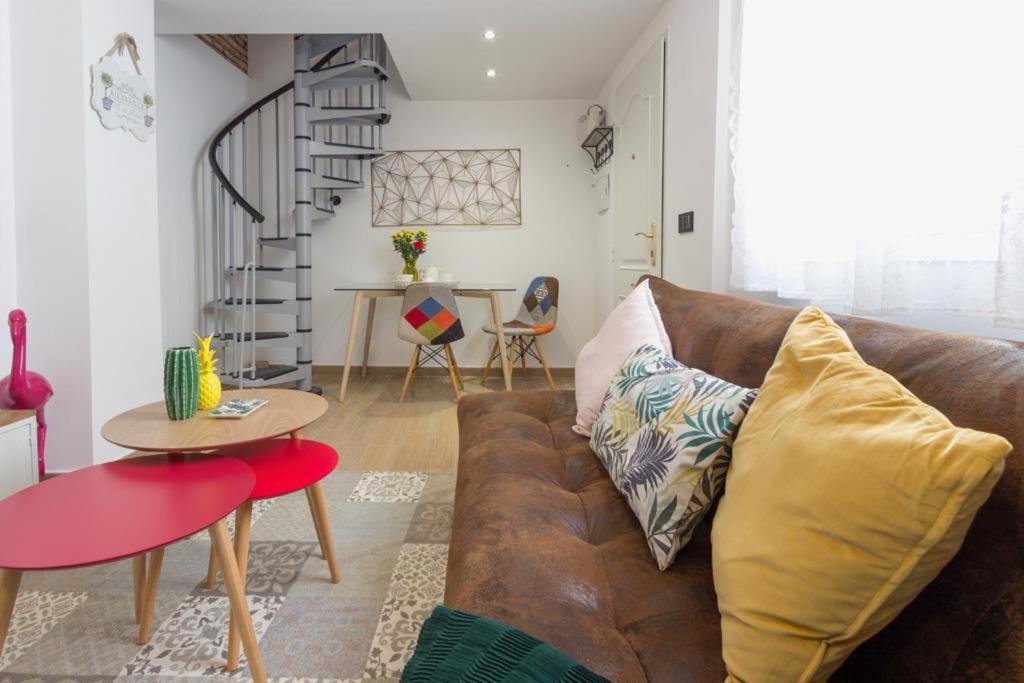 Posedenie v ubytovaní APARTAMENTO VINTAGE EN EL CENTRO DE MÁLAGA