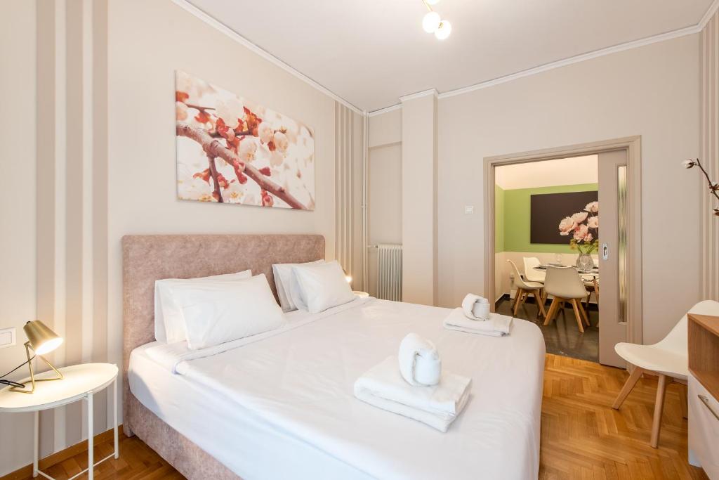 Postel nebo postele na pokoji v ubytování MEDLUXE LUXURY APARTMENT !