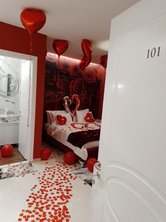 Gallery image of Ajilin Hotel Rooms in Korçë