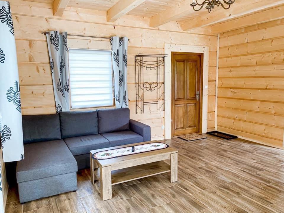 Posedenie v ubytovaní Domek u Hajdy