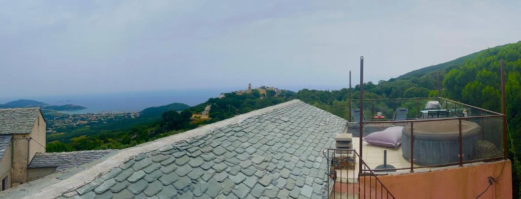 La charmante **** Maison Cap Corse, Tomino - Appartement Avec Vue Sur La Mer