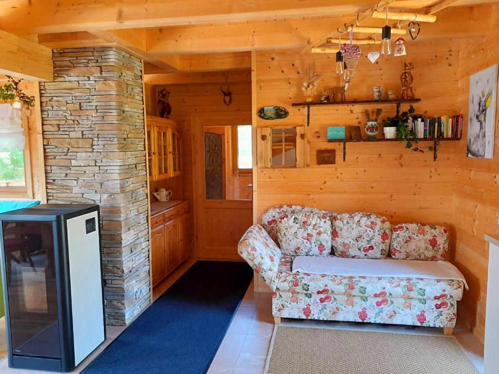 Kuchyň nebo kuchyňský kout v ubytování Auszeit Almhaus Schmalzbauer