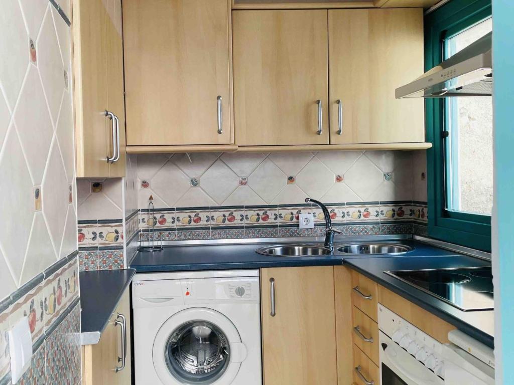 Kuchyňa alebo kuchynka v ubytovaní Apartamento ALAZUL Campillo
