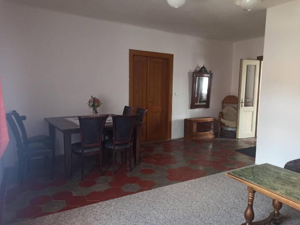 Fotografie z fotogalerie ubytování Apartmán Měňany v destinaci Měňany