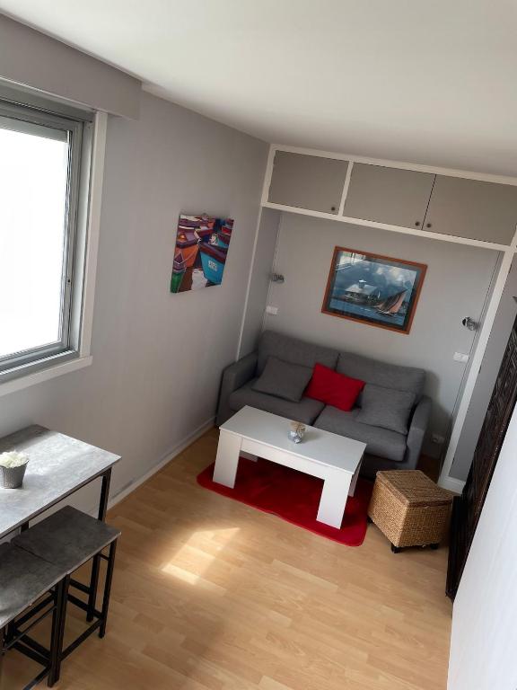 Posezení v ubytování Studio avec parking 100 m départs pour les iles
