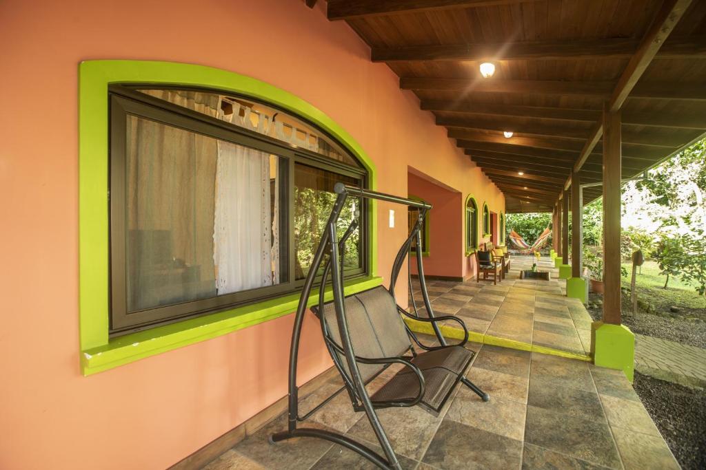 Fotografie z fotogalerie ubytování "Hana's Celeste Retreat" Large Modern Villa Sleeps 6 on 20 Acres of Nature! v destinaci Bijagua